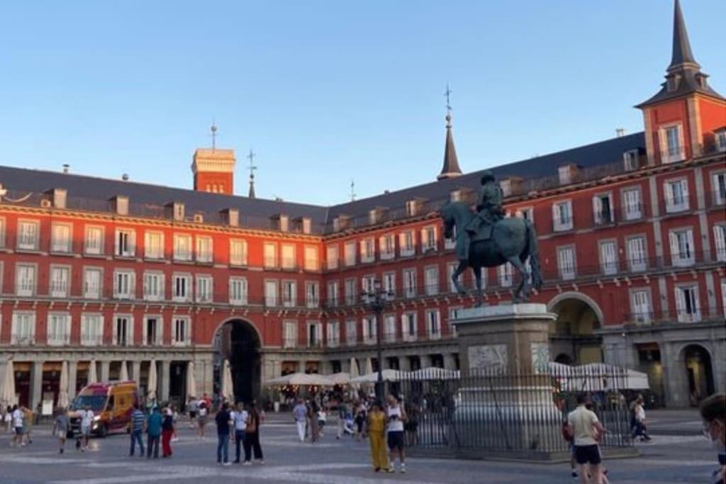 Alegria Urbana Cerca De Calle Alcala Μαδρίτη Εξωτερικό φωτογραφία