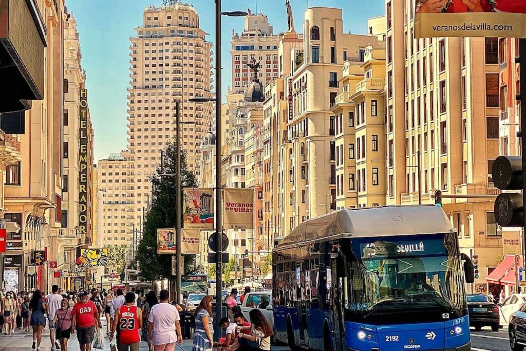 Alegria Urbana Cerca De Calle Alcala Μαδρίτη Εξωτερικό φωτογραφία